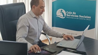 El presidente de la Caja de Servicios Sociales respondió a los vocales y dijo que "tendrán que dar las explicaciones correspondientes"