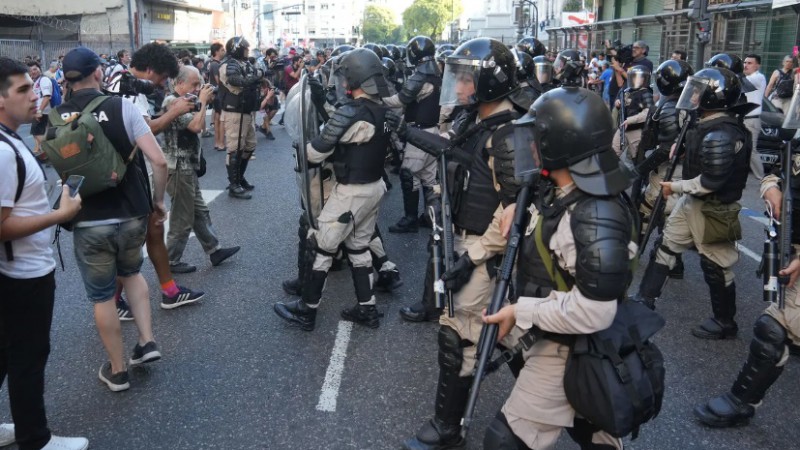 Reclamos afuera del Congreso Nacional.