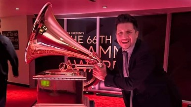 Un productor musical riogalleguense ganó un Grammy 