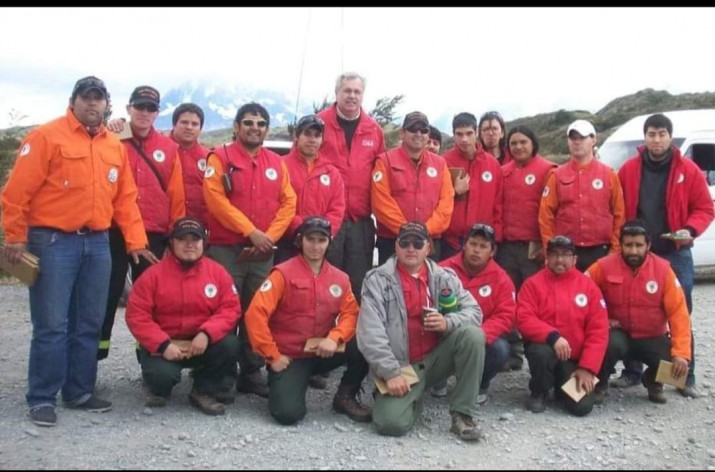 Aplausos! cumpli un nuevo aniversario la Brigada de Incendios Forestales de Santa Cruz