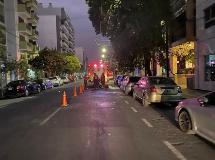 Voraz incendio en un edificio de Crdoba: un muerto de 75 aos y 40 evacuados