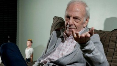 César Luis Menotti opina: "Privatizar un club es robarle la plata a un trabajador"