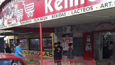 Comodoro Rivadavia: el dueño de un supermercado chino abofeteo a una empleada y borro la filmación