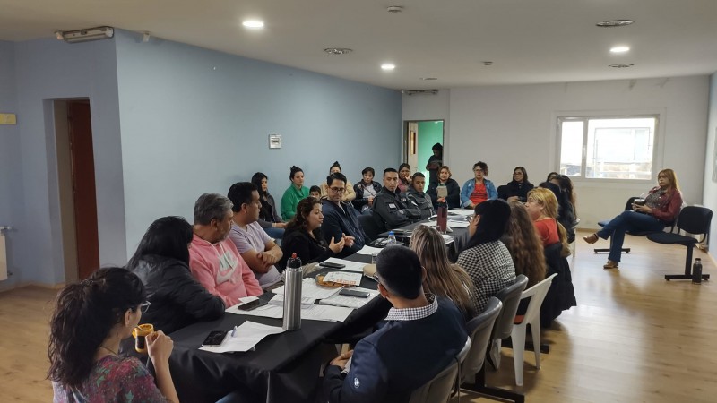 Actores de distintas organizaciones, instituciones pblicas y profesionales, se encontraron para comenzar a trabajar en las demandas urgentes en salud mental