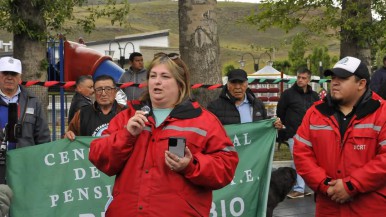 "El interventor de YCRT, Decoud, no habló de despidos ni privatización, sino de un plan de venta de carbón"