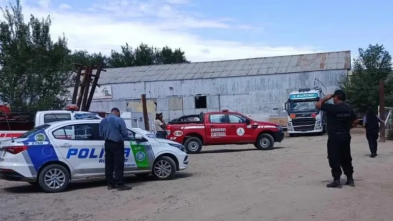 Un operario muri y otro result herido luego de explotar un tanque de combustible que estaban soldando