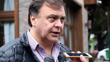 Apoyo desde El Calafate: Belloni respalda la firmeza de Ignacio Torres en la disputa con el Gobierno Nacional