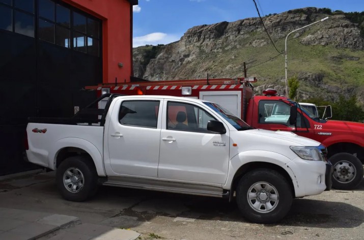 Bomberos de El Chaltn consiguieron una camioneta prestada