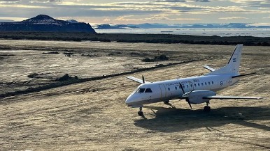 Nuevo hito de la Fuerza Aérea Argentina en las operaciones antárticas