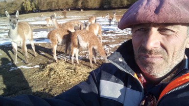 El "Maradona de los guanacos": la revolución silenciosa de cachito en la patagonia