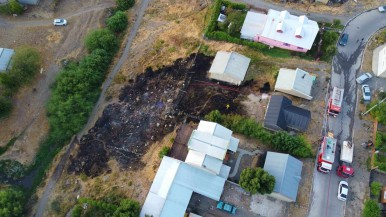 Incendio en Cañadón cerca del hotel Esplendor en El Calafate que no pasó a mayores por rápida intervención