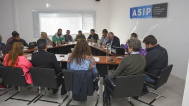 Santa Cruz: un sindicato estatal pidió discutir aumento de sueldos porque "la pérdida del poder adquisitivo se acentúa día a día"