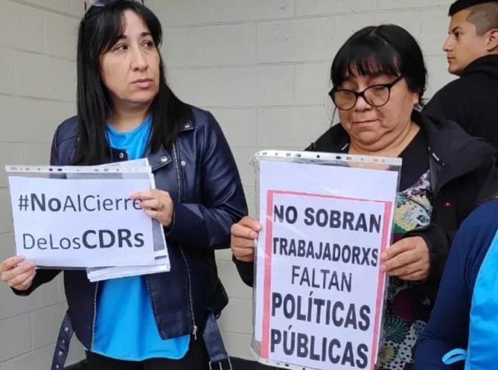 Trabajadores siguen manifestndose contra el cierre del CDR de Ro Gallegos y movilizarn a Cmara de Diputados 