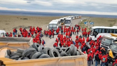 El gremio de la construcción reclama por los despidos (foto: La Izquierda Diario) 