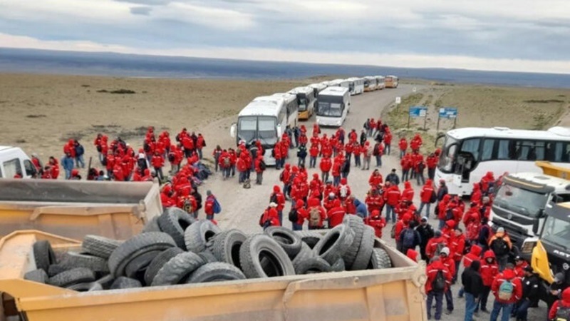 Despidos en las Represas de Santa Cruz: UOCRA pide la Conciliacin Obligatoria y analiza un paro nacional