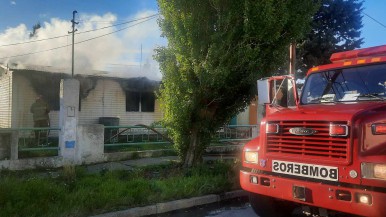 Bomberos intervinieron en el lugar 