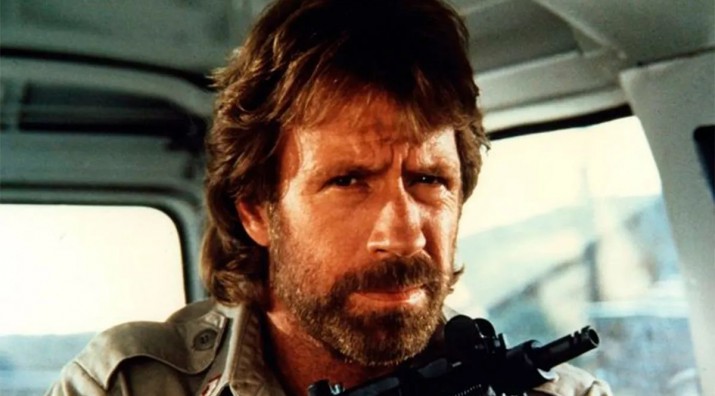 Toma aire al conocer como luce el actor Chuck Norris a sus 84 aos