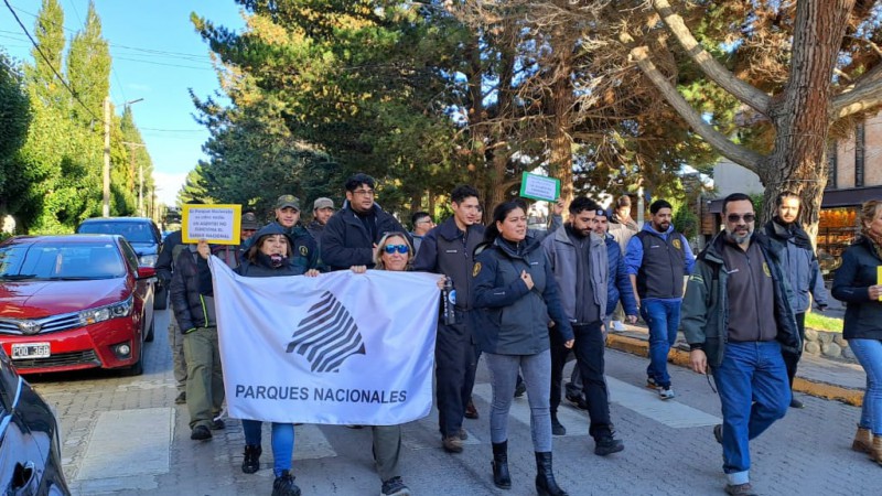 Parque Nacional Los Glaciares: 66 empleados podran quedar sin trabajo a fin de mes 