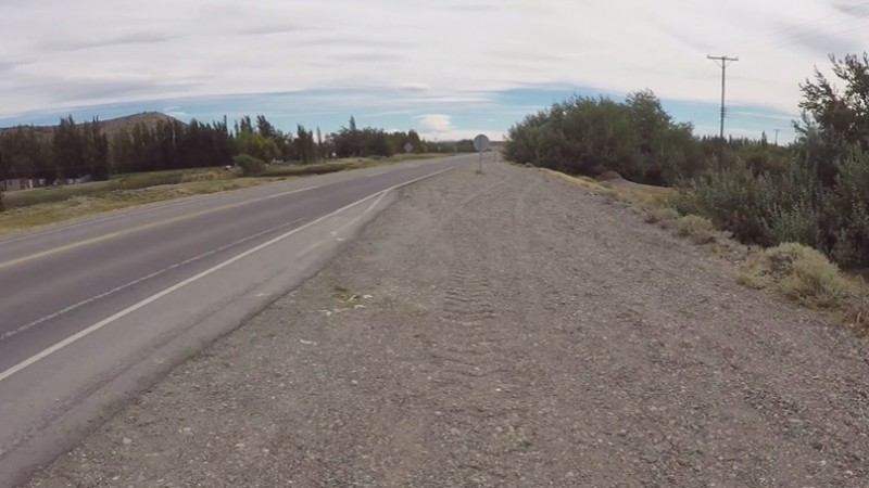 El accidente de trnsito fue en la Ruta Provincial Nro. 43, en el tramo entre Perito Moreno y Los Antiguos, en las cercanas del Ro Las Chilcas. (Foto descriptiva)