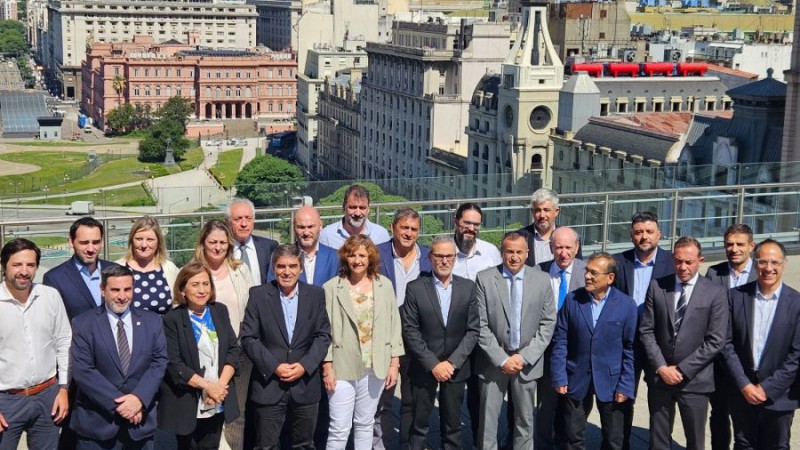 El ministro Ariel Varela particip del encuentro con los titulares de las carteras sanitarias