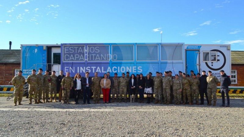 Educacin: Aulas Taller Mviles Capacitan al Ejrcito