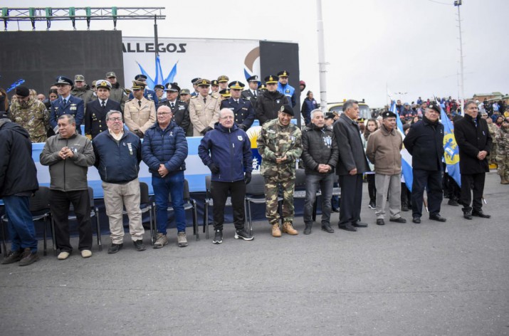 42 aniversario: Ro Gallegos homenaje a los hroes de Malvinas