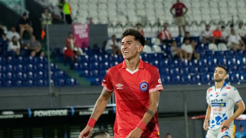 Argentinos Juniors le gan 3-2 a Nacional de Paraguay en su debut por la Copa Sudamericana