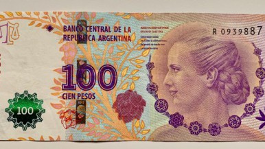 Billete de 100 pesos argentinos con error de impresión alcanza valor de 34.000 pesos