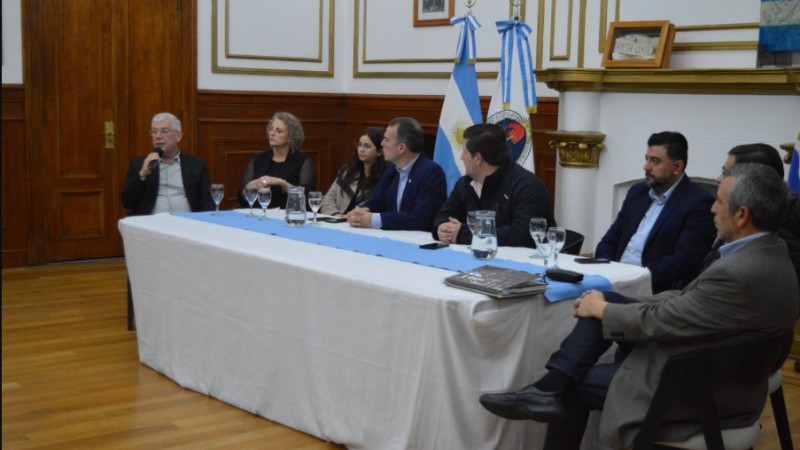 "Queremos que se sancione en un mbito de consenso generalizado", dijo Luxen sobre la Ley de Emergencia