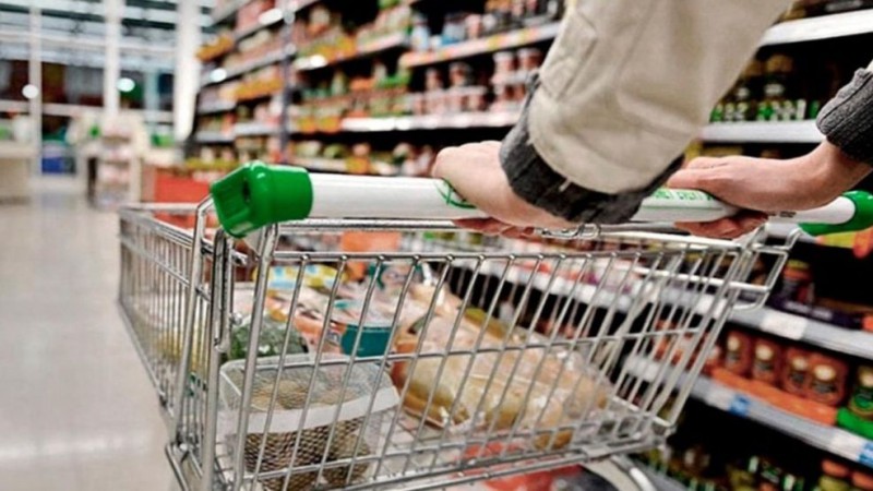 Efecto recesin: el consumo cay 5,6% anual en julio