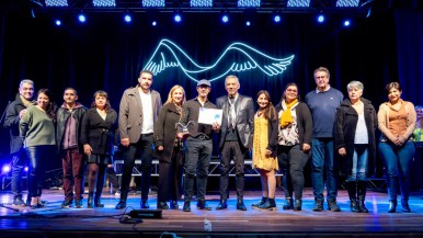 Premiaron a los dos mejores temas del Festival de la Canción de Cañadón Seco