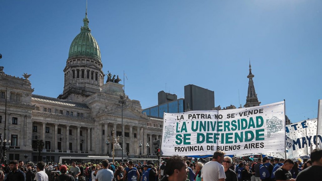 Marcha en defensa de la universidad pblica 