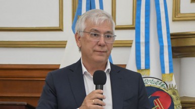 Ministro de Trabajo de Santa Cruz criticó el paro docente y anunció descuentos