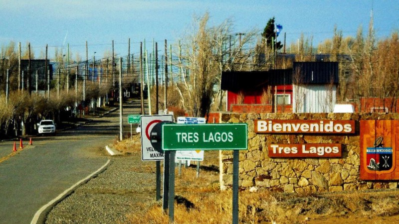 Se firm un convenio con la comisin de fomento Tres Lagos 