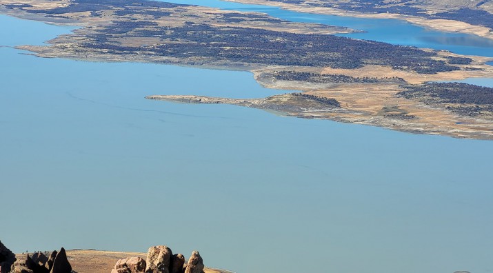 Nuevamente denuncian contaminacin por hidrocarburo en el Lago Argentino