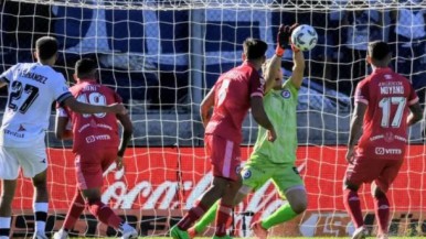 Vélez le ganó por penales a Argentinos Juniors y es finalista