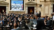 Quiénes son los diputados de Santa Cruz que apoyaron la Ley de Bases en general