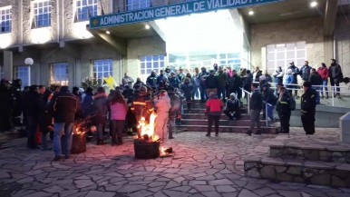 Viales aseguran que suman más adhesiones y se endurece la lucha