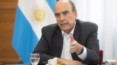 Guillermo Francos defendió las privatizaciones 