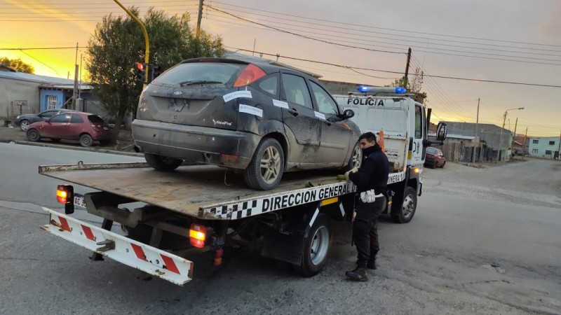 El vehculo evadi a las autoridasdes policiales.