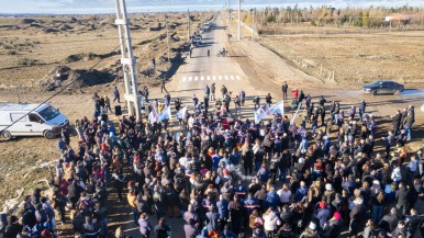 El intendente de Río Gallegos presentó el primer tramo de asfaltado de la calle 22 y prometió que continuará trabajando en la infraestructura