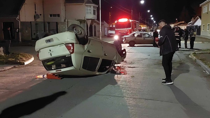 El Renault Clo se llev la peor parte. 