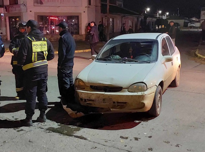 Ro Gallegos: violento choque y vuelco