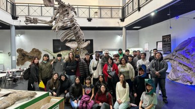 Río Gallegos: los dinosaurios asombraron a los estudiantes en las charlas por el Día de los Museos