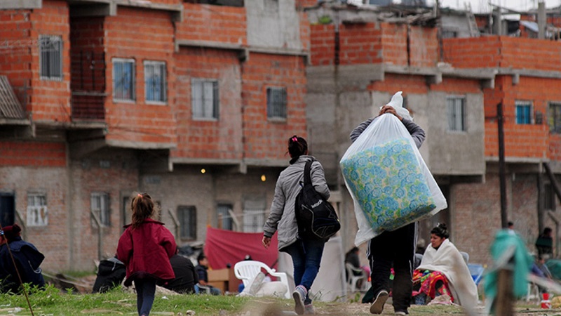 Segn la UCA, en el primer trimestre la pobreza subi al 55% en Argentina 