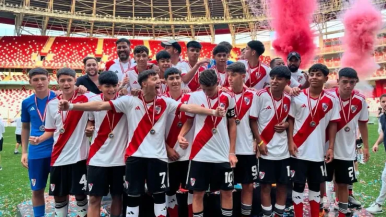 Un riogalleguense campeón en Europa con River Plate 