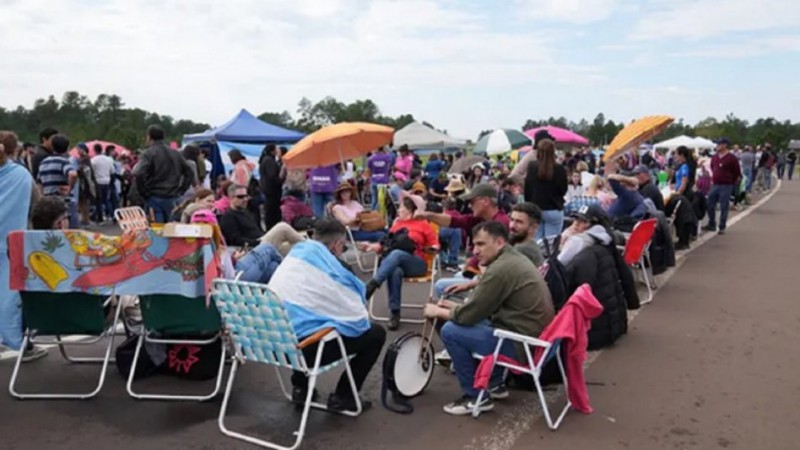 La protesta policial en Misiones sum a docentes y a otros sectores