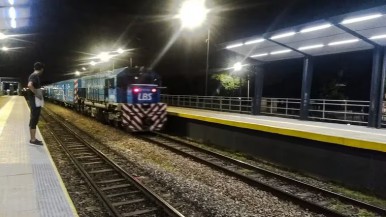 Encontraron a un bebé muerto en la vías de un tren 