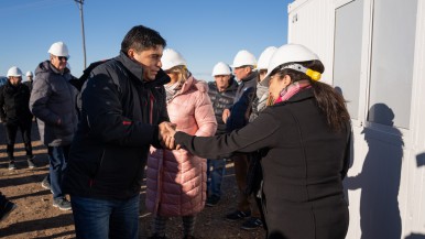 Vidal inauguró la construcción de un acueducto que aseguran "traerá alivio a la falta de agua en Caleta Olivia"