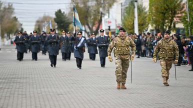 Todos los detalles del desfile del 25 de Mayo en Río Gallegos: participarán más de 1200 personas y habrá locro, chocolate y tortas fritas